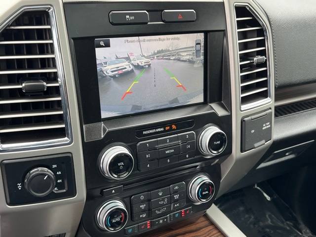 2015 Ford F-150 Lariat 27