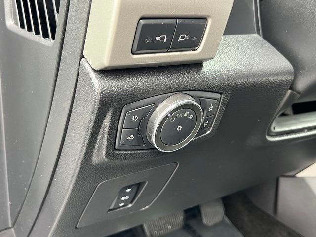 2015 Ford F-150 Lariat 20