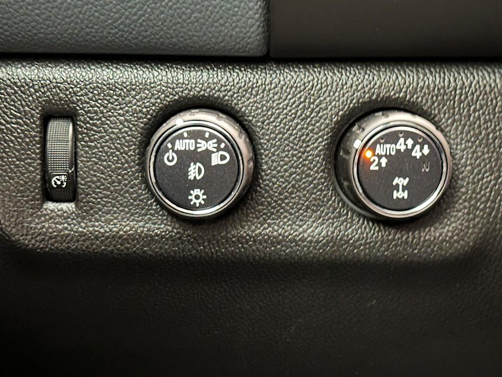 Thumbnail: 2018 Chevrolet Colorado - 25