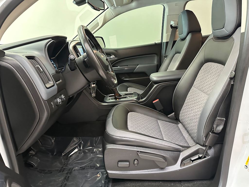 Thumbnail: 2018 Chevrolet Colorado - 11