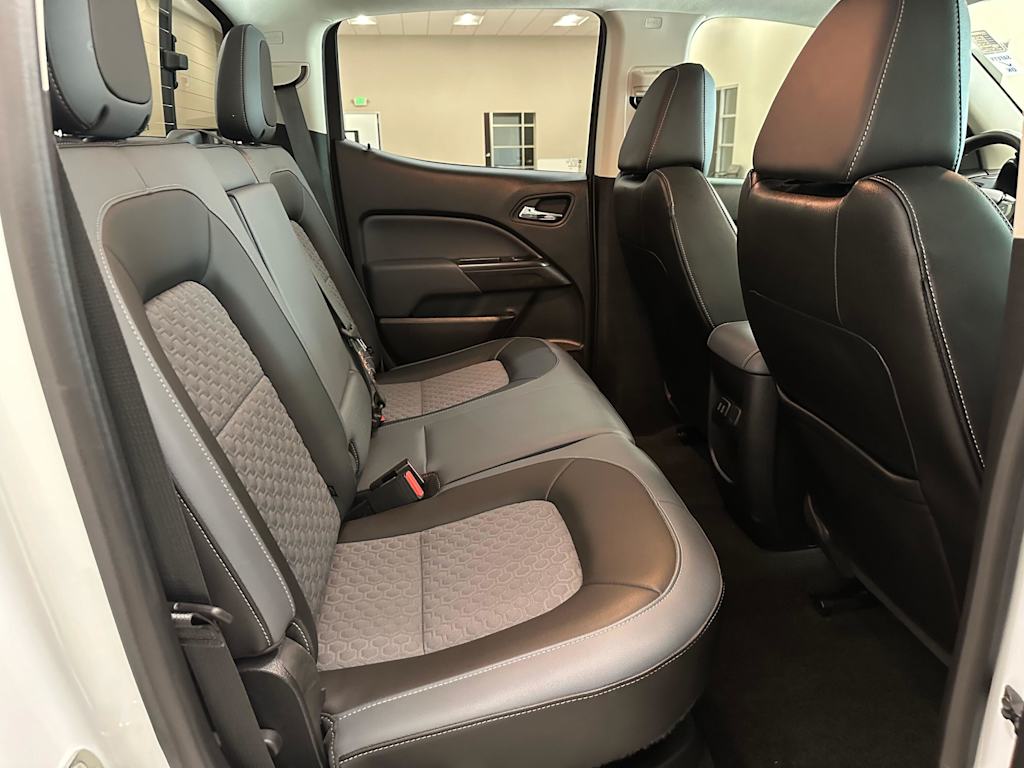 Thumbnail: 2018 Chevrolet Colorado - 27