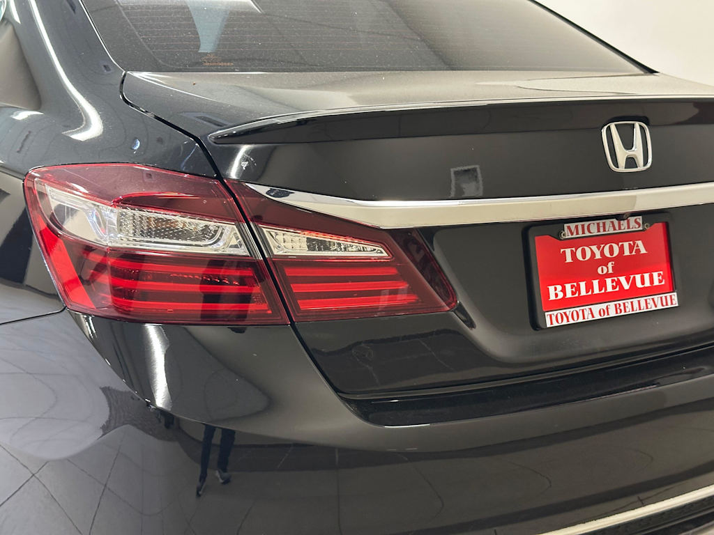 Thumbnail: 2016 Honda Accord - 21