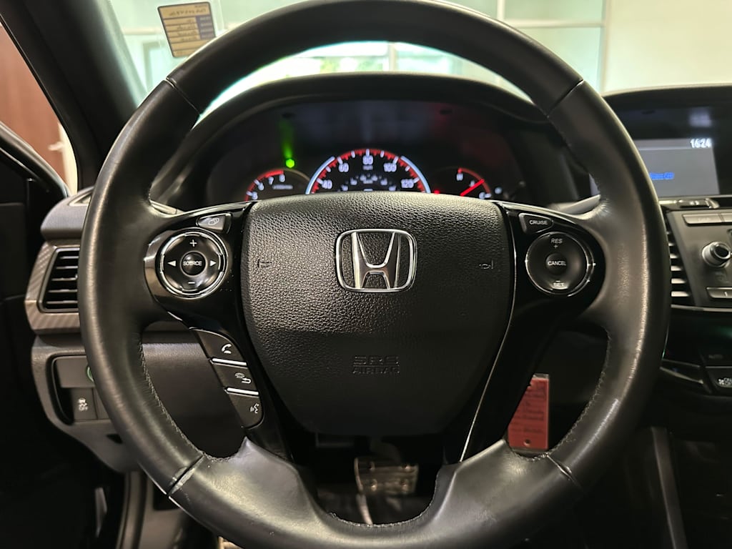 Thumbnail: 2016 Honda Accord - 14