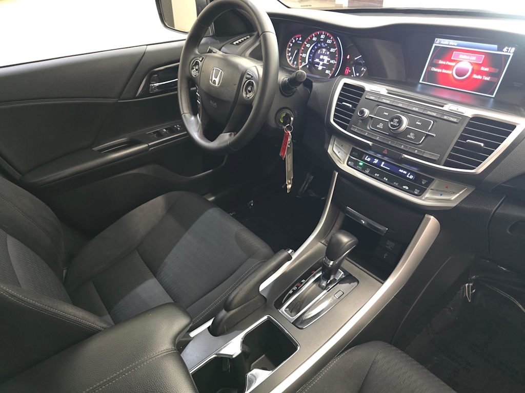 Thumbnail: 2015 Honda Accord - 31