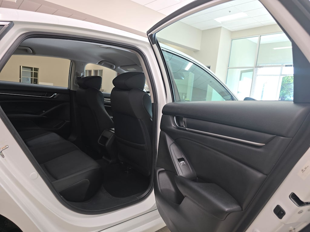 Thumbnail: 2019 Honda Accord - 30