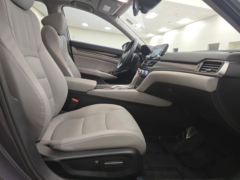 Thumbnail: 2018 Honda Accord - 11
