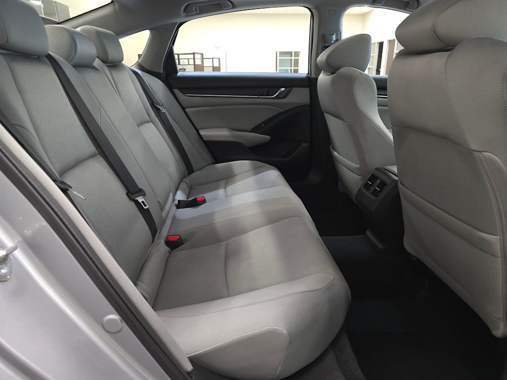 Thumbnail: 2018 Honda Accord - 32