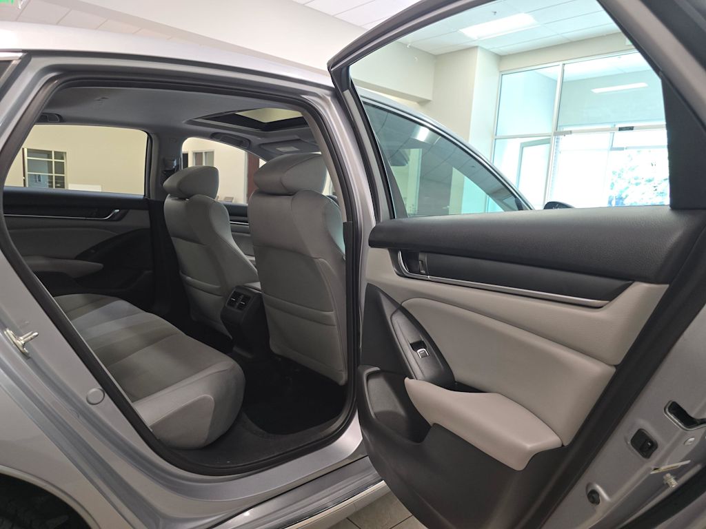 Thumbnail: 2018 Honda Accord - 33