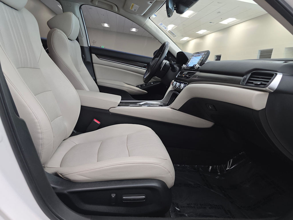 Thumbnail: 2020 Honda Accord - 12