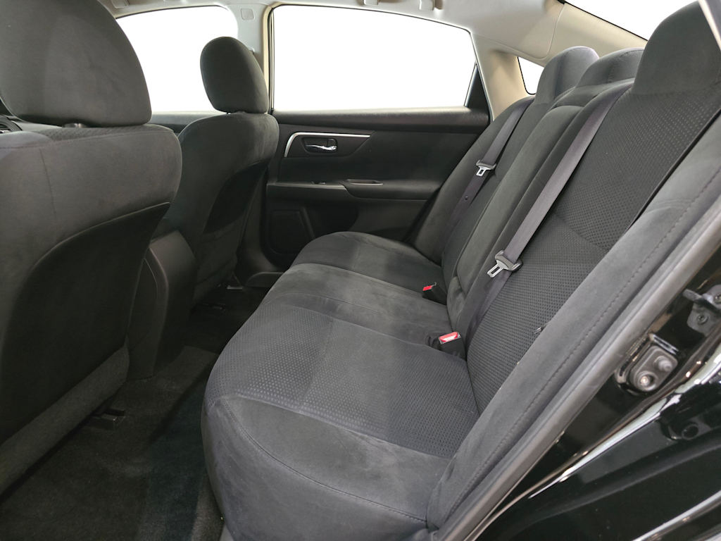 Thumbnail: 2015 Nissan Altima - 13