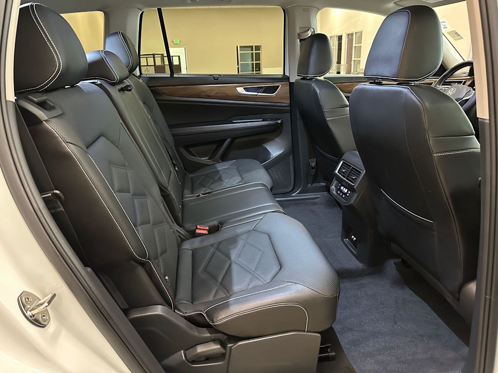 Thumbnail: 2024 Volkswagen Atlas - 28