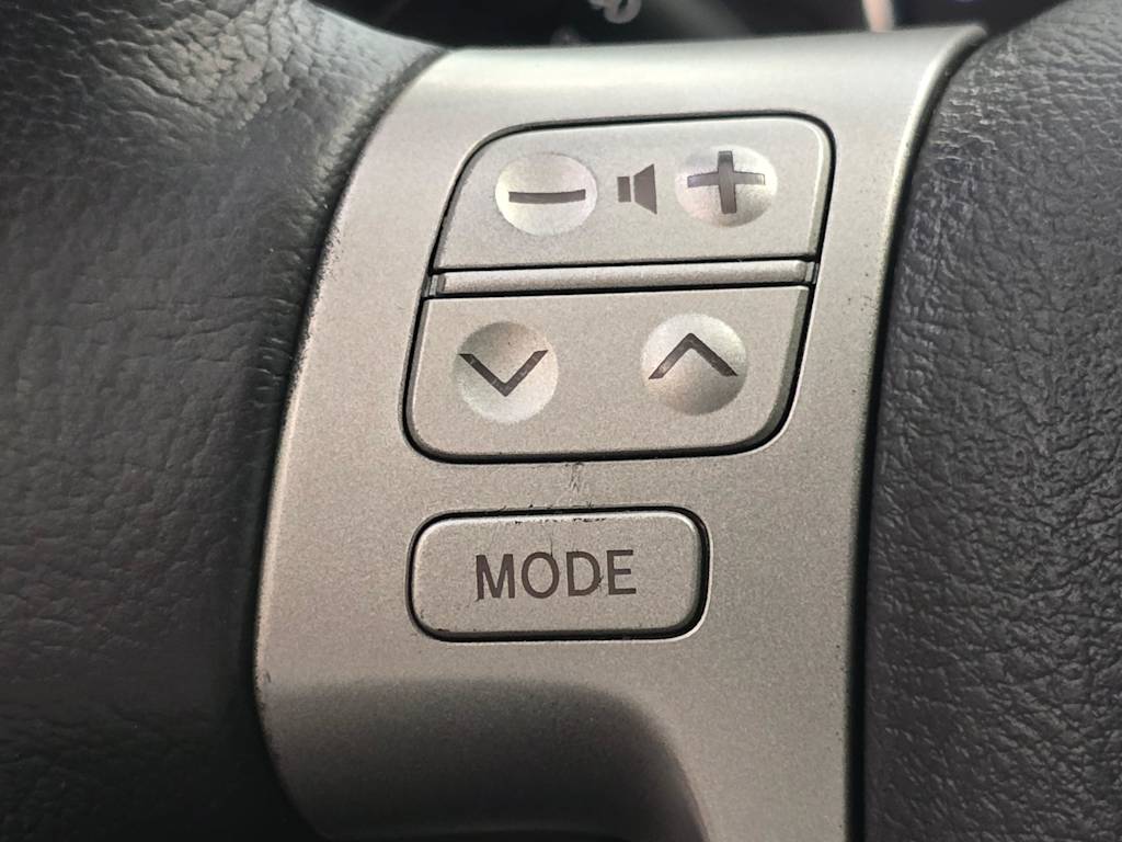 Thumbnail: 2013 Toyota Corolla - 24