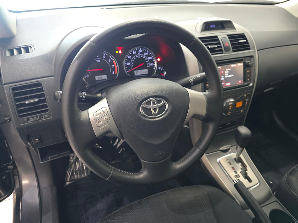 Thumbnail: 2013 Toyota Corolla - 2