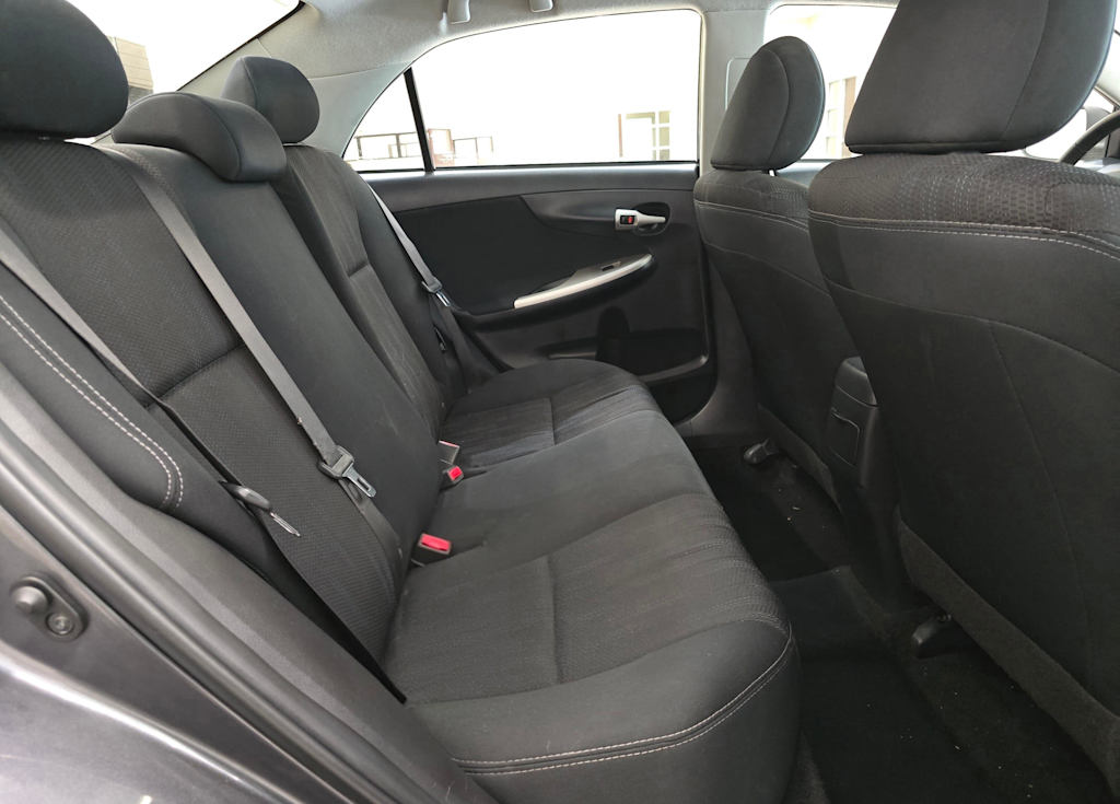 Thumbnail: 2013 Toyota Corolla - 29