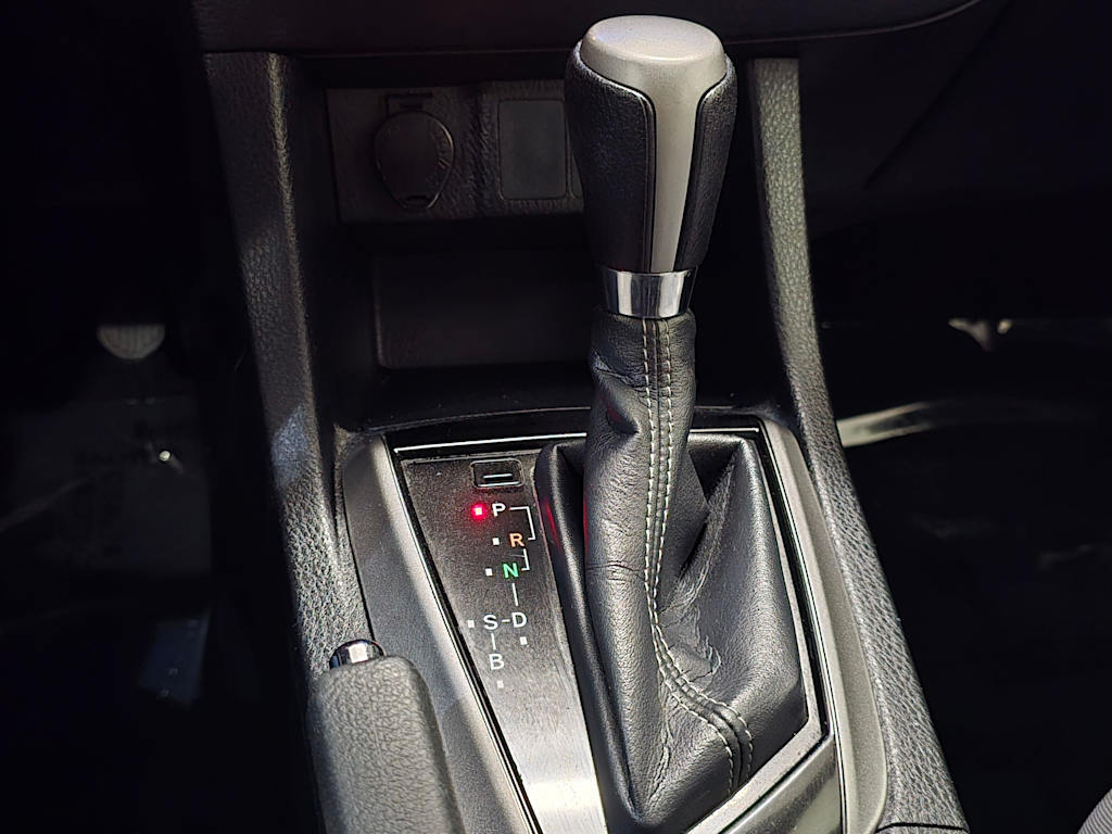 Thumbnail: 2016 Toyota Corolla - 17