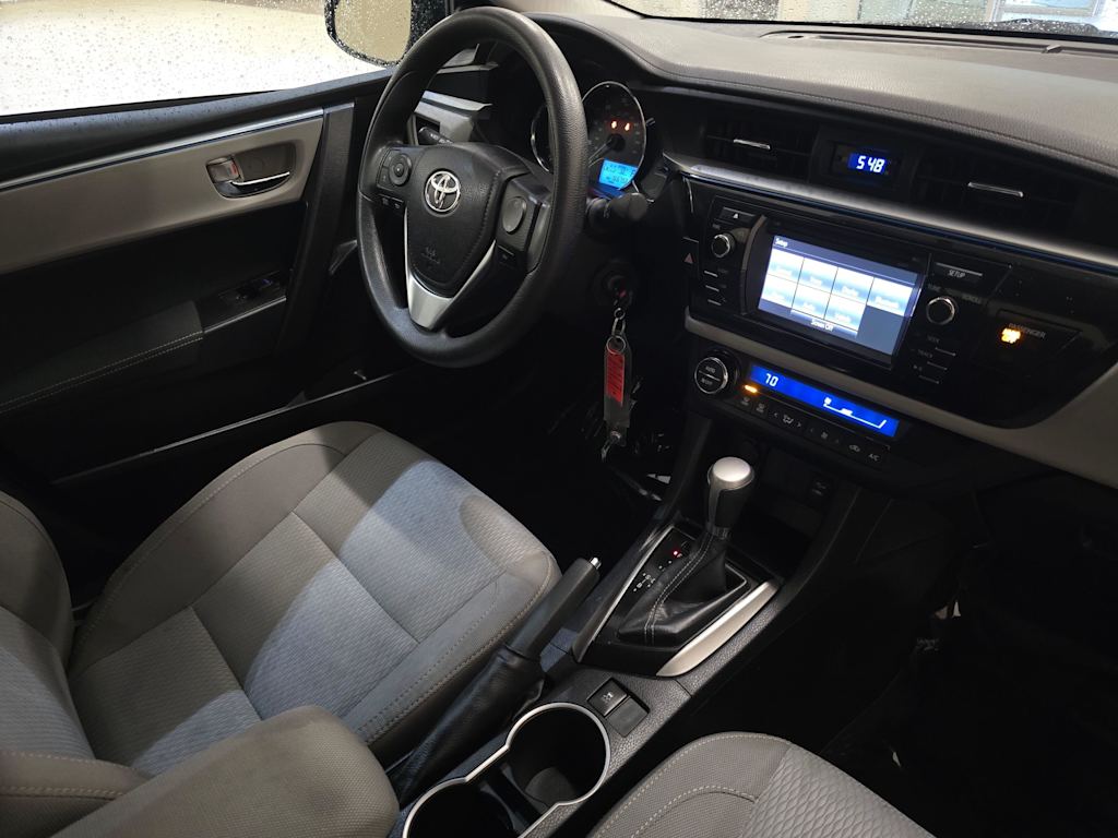 Thumbnail: 2016 Toyota Corolla - 15
