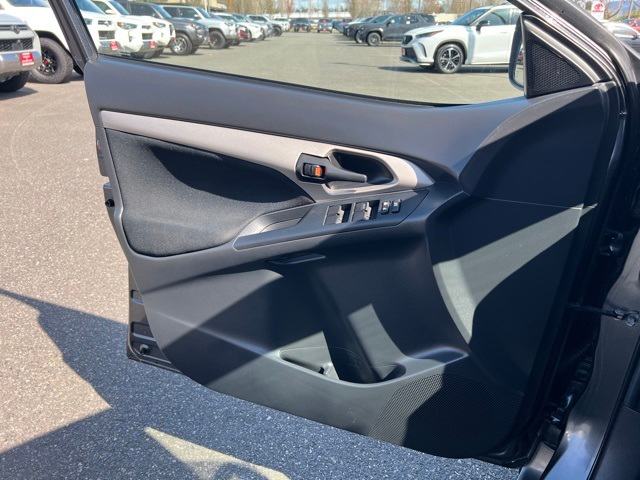 2013 Toyota Matrix Base 21