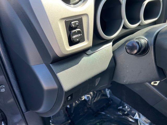 2013 Toyota Matrix Base 20
