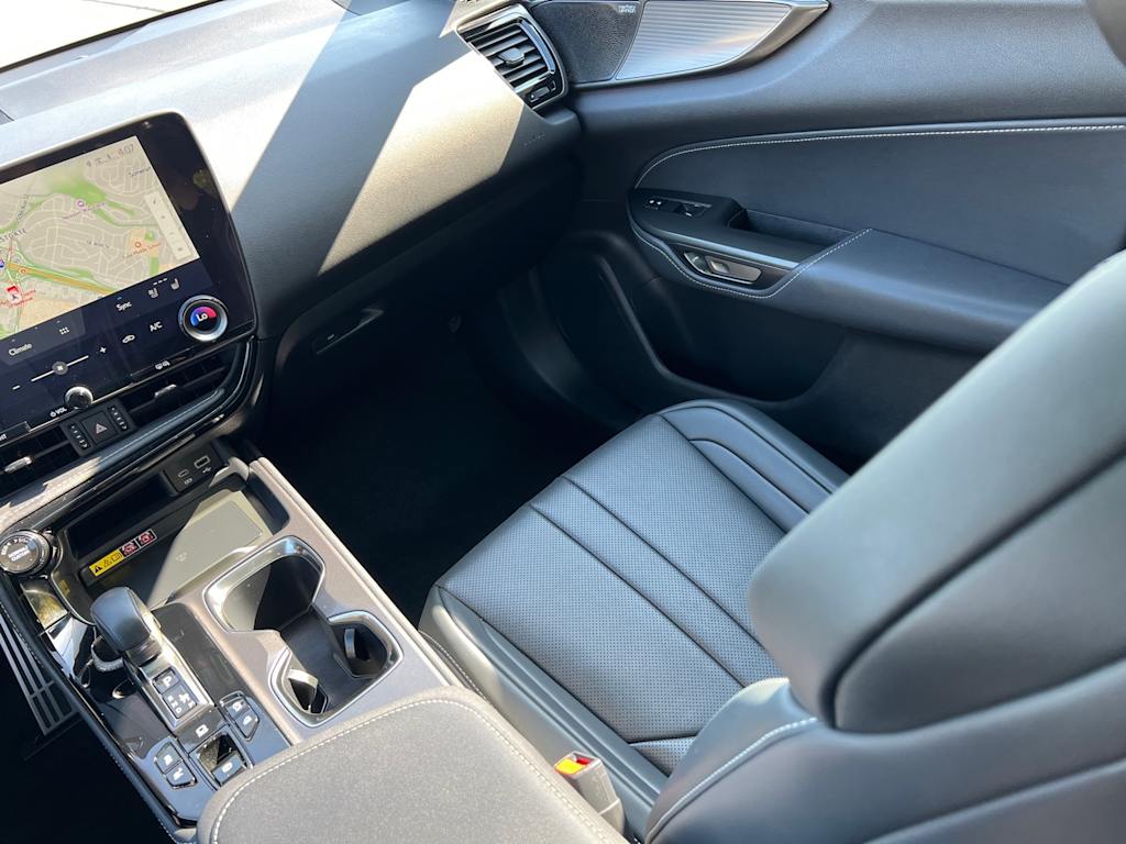 2025 Lexus ES 350 F Sport 11