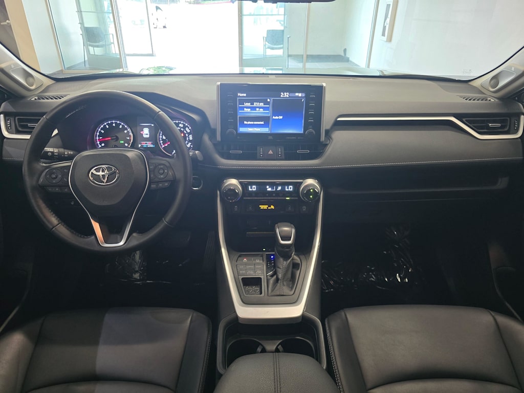 Thumbnail: 2021 Toyota RAV4 - 10