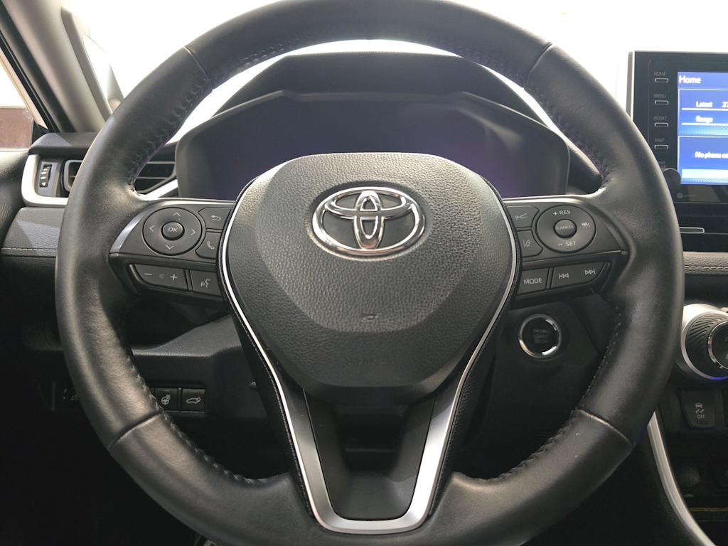 Thumbnail: 2021 Toyota RAV4 - 14