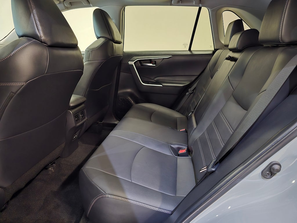 Thumbnail: 2022 Toyota RAV4 - 13