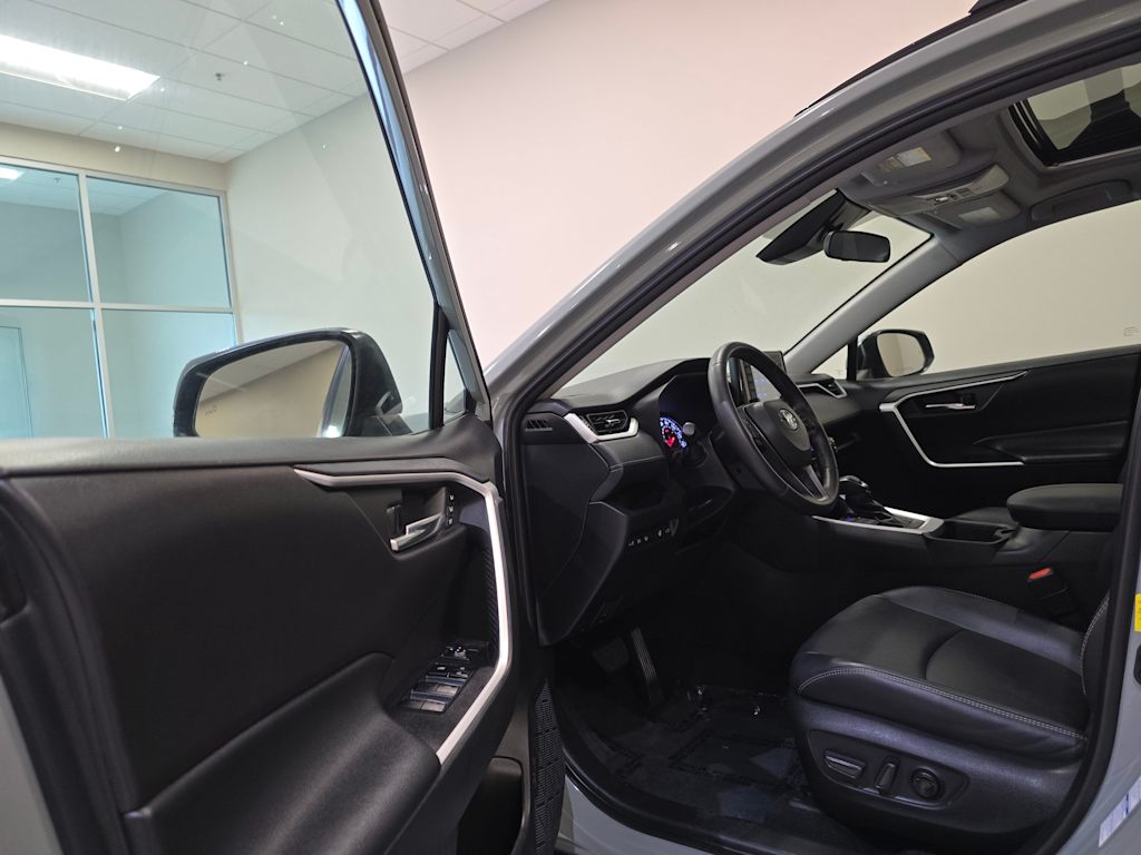 Thumbnail: 2022 Toyota RAV4 - 7