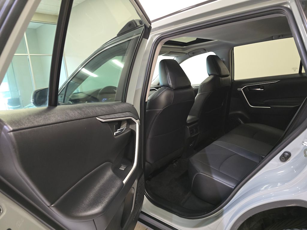 Thumbnail: 2022 Toyota RAV4 - 28
