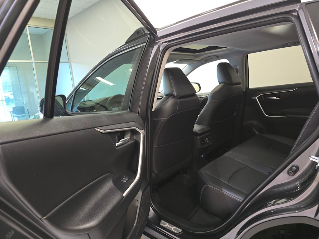 Thumbnail: 2025 Toyota RAV4 - 29