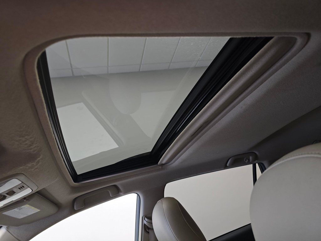 Thumbnail: 2010 Toyota RAV4 - 25