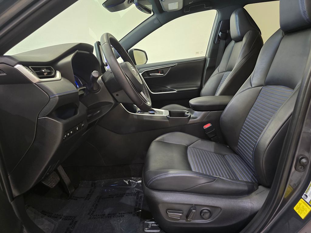 Thumbnail: 2024 Toyota RAV4 - 11