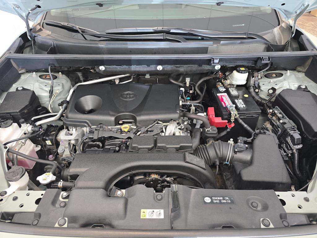 Thumbnail: 2019 Toyota RAV4 - 9