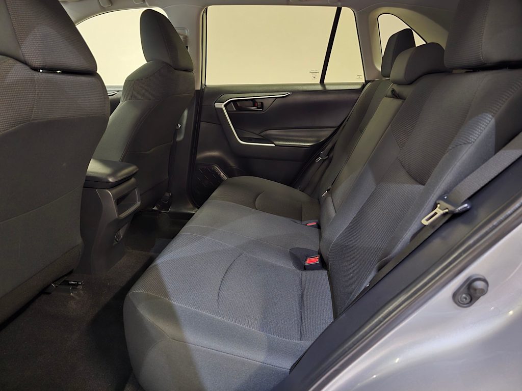 Thumbnail: 2020 Toyota RAV4 - 13