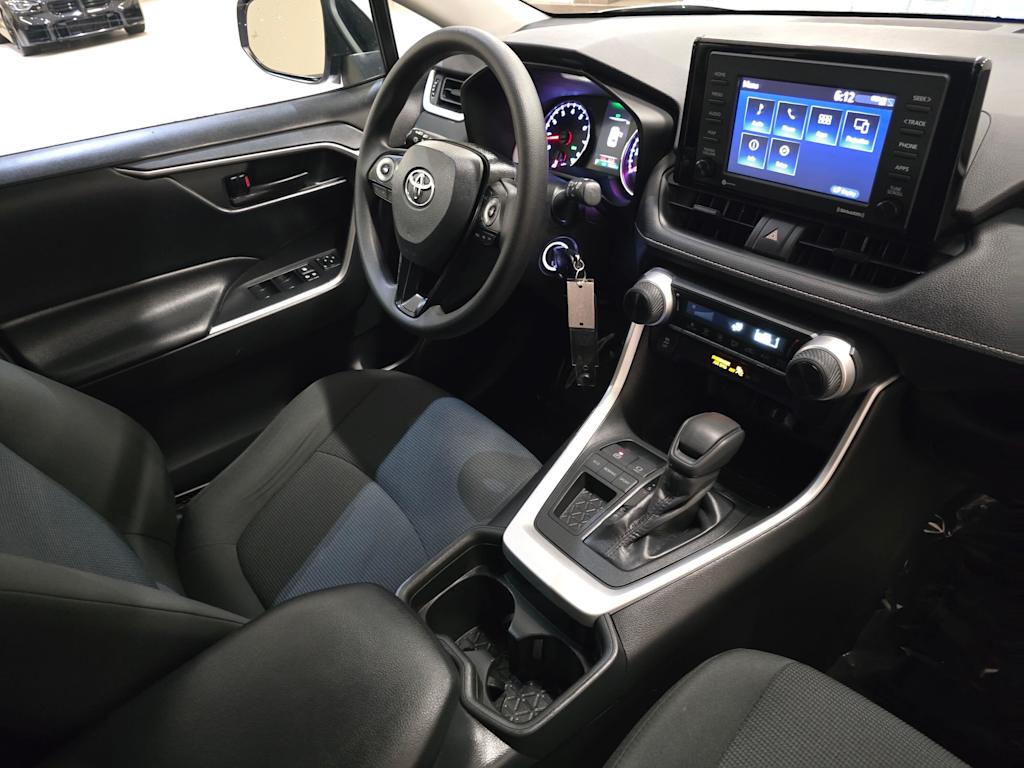 Thumbnail: 2020 Toyota RAV4 - 15