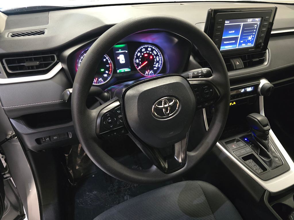 Thumbnail: 2020 Toyota RAV4 - 2