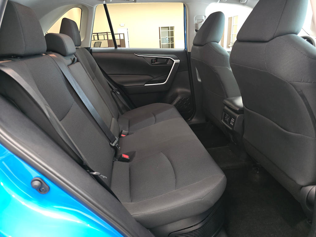 Thumbnail: 2019 Toyota RAV4 - 28