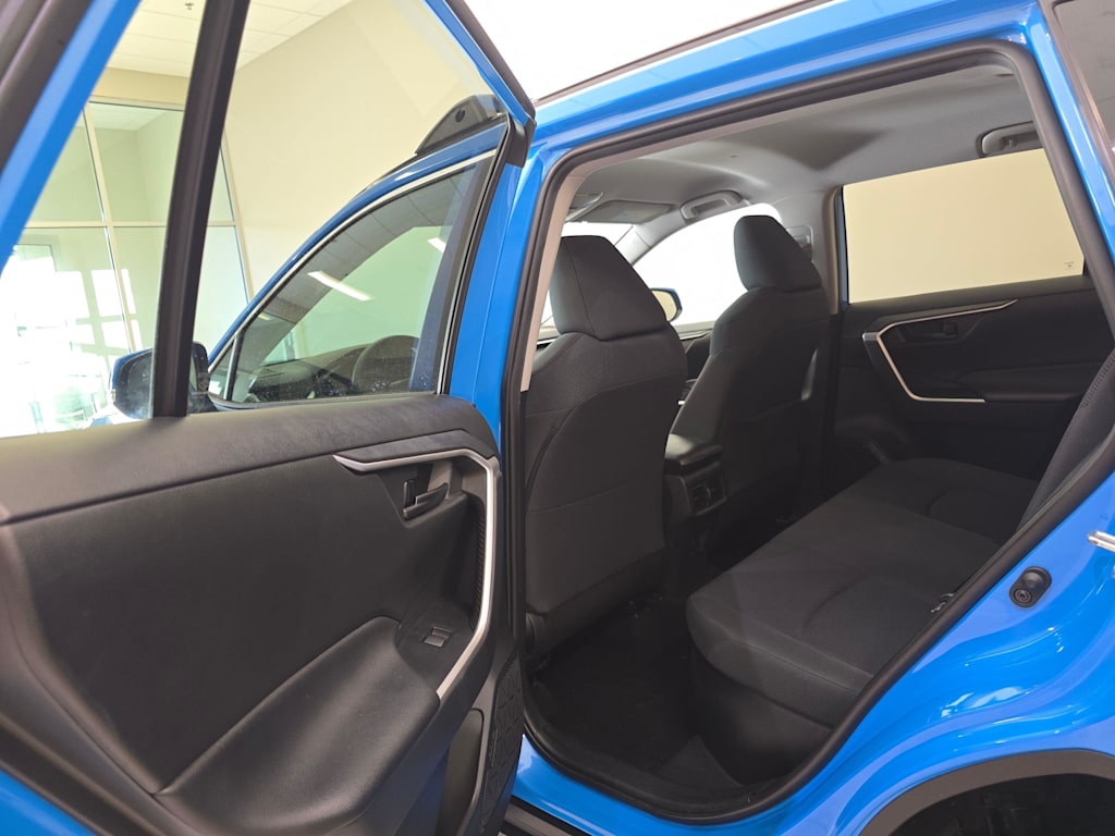 Thumbnail: 2019 Toyota RAV4 - 27