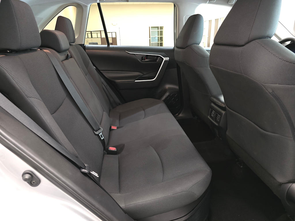 Thumbnail: 2019 Toyota RAV4 - 28