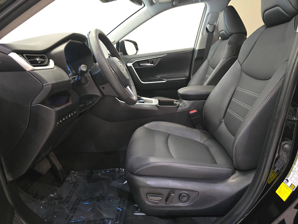 Thumbnail: 2023 Toyota RAV4 - 11