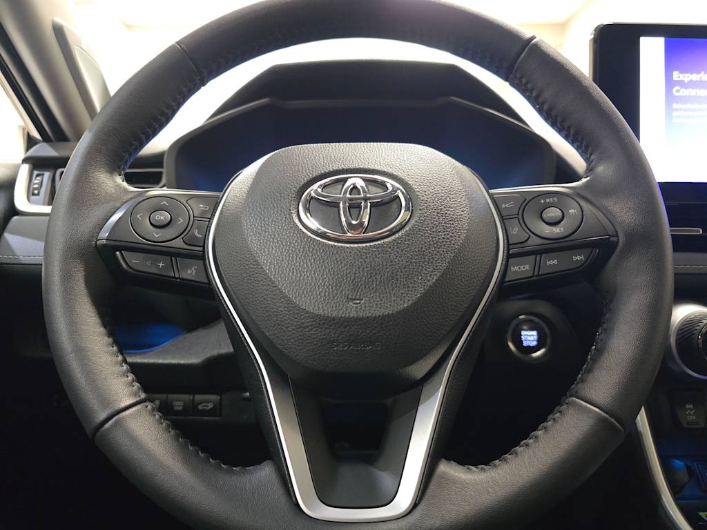 Thumbnail: 2023 Toyota RAV4 - 14