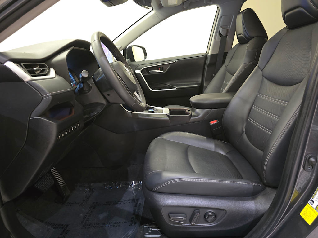 Thumbnail: 2023 Toyota RAV4 - 11