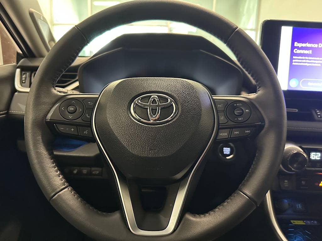 Thumbnail: 2023 Toyota RAV4 - 14