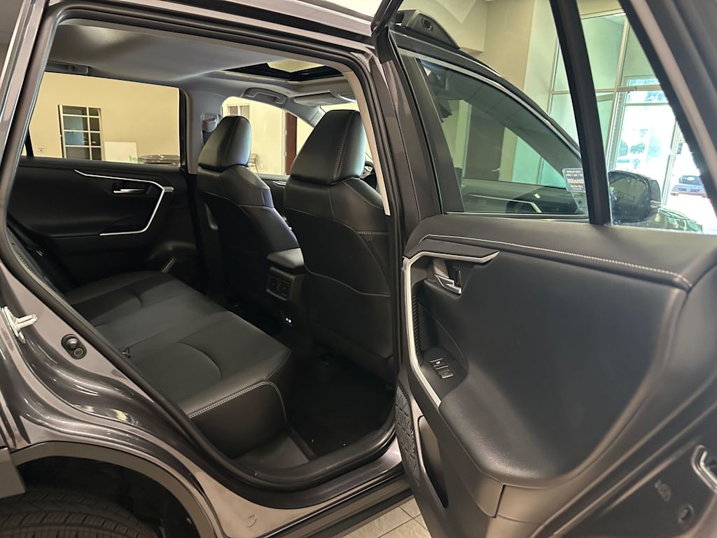 Thumbnail: 2023 Toyota RAV4 - 30