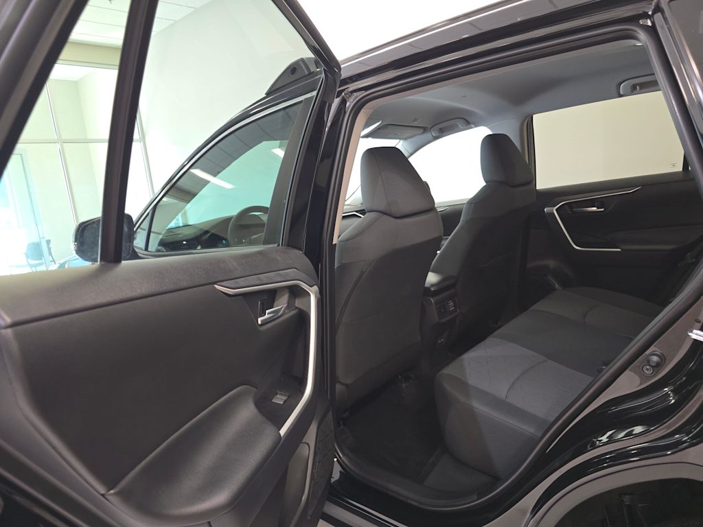 Thumbnail: 2025 Toyota RAV4 - 28