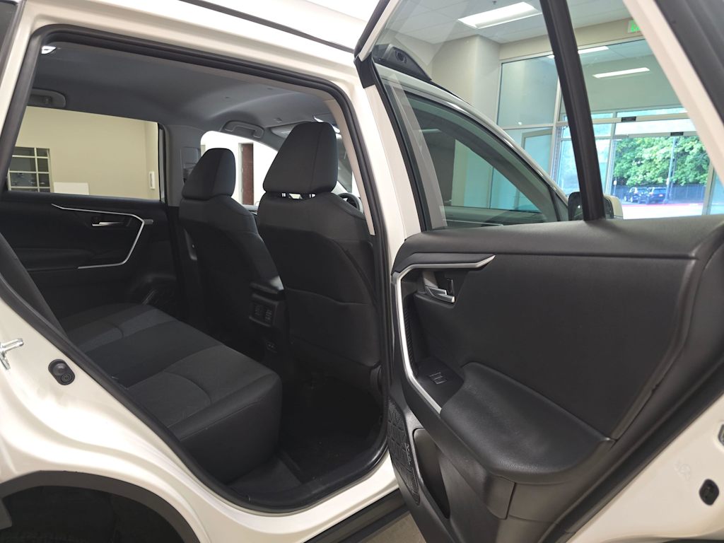 Thumbnail: 2025 Toyota RAV4 - 30