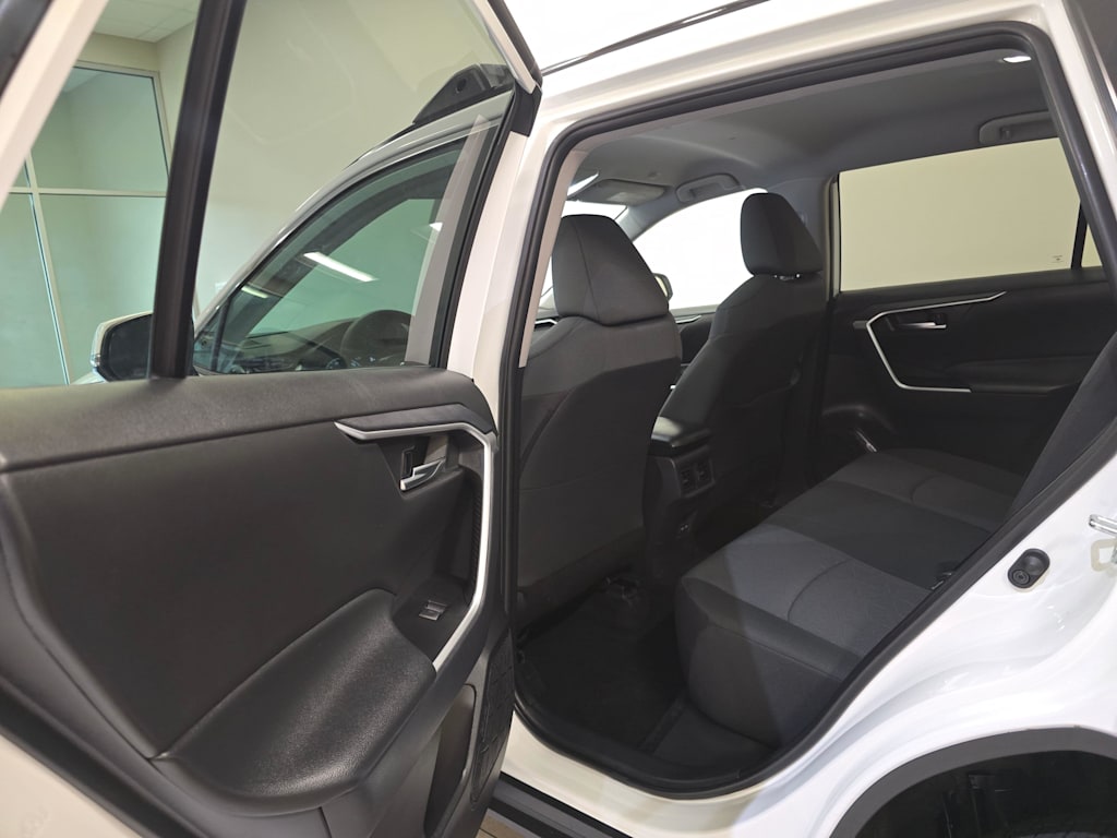 Thumbnail: 2025 Toyota RAV4 - 28