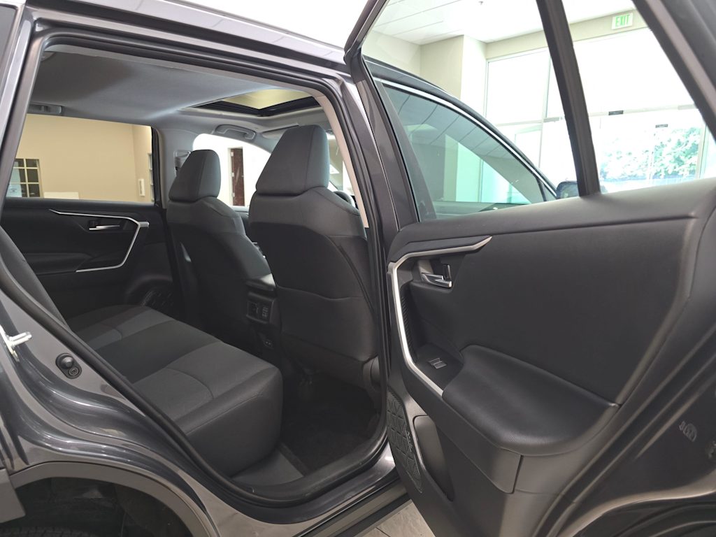 Thumbnail: 2024 Toyota RAV4 - 31
