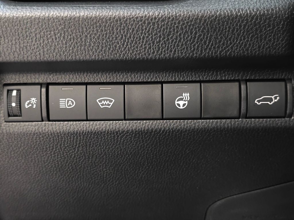 Thumbnail: 2025 Toyota RAV4 - 25