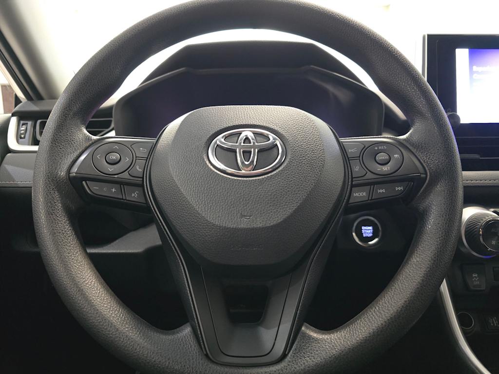 Thumbnail: 2023 Toyota RAV4 - 14