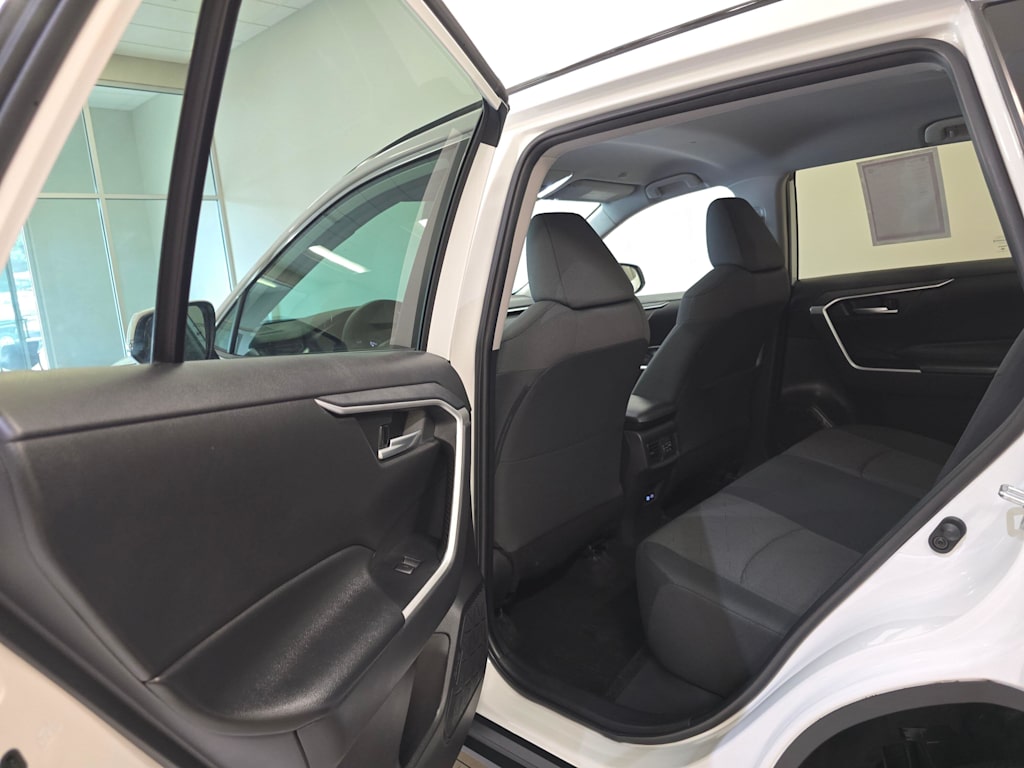 Thumbnail: 2023 Toyota RAV4 - 28